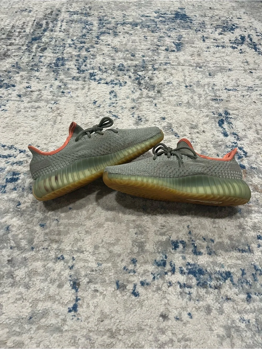 Yeezy 350 V2 
